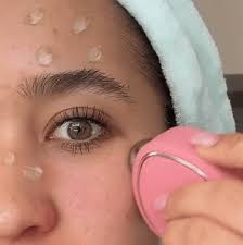 Masajeador facial de microcorriente — piel más firme y luminosa desde casa