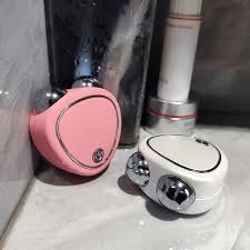Masajeador facial de microcorriente — piel más firme y luminosa desde casa